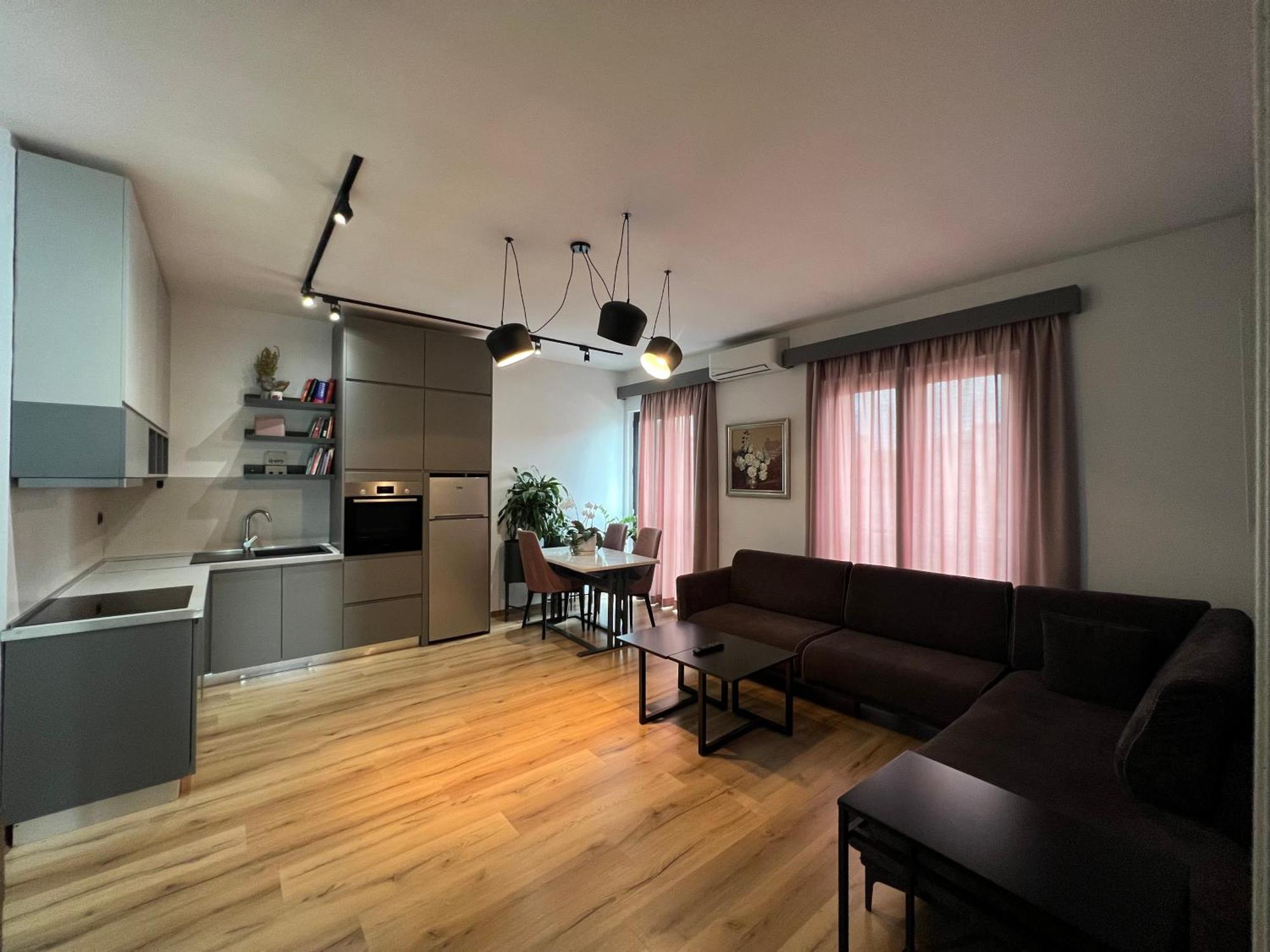 Lux Tirana